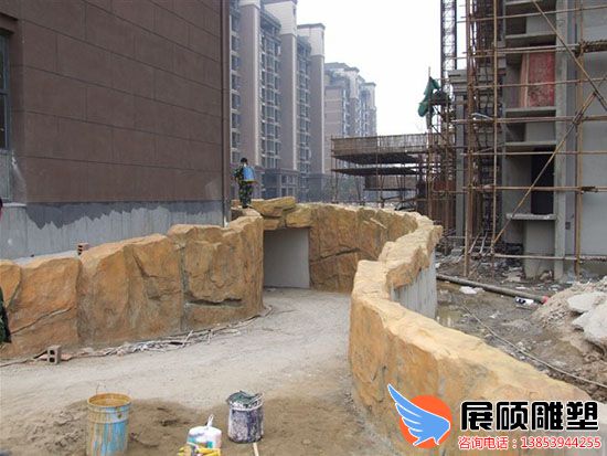 山東展碩雕塑公司居民小區假山制作